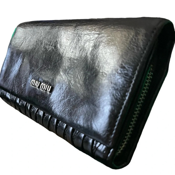 MIU MIU Black Matelassé Leather Wallet - Picture 6 of 15